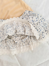 Waist 26-28 length 13