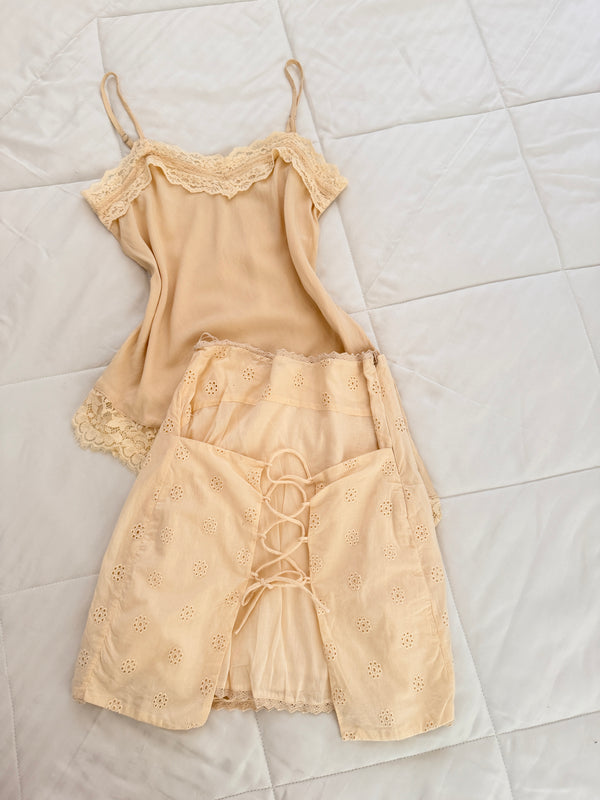 Waist26 length 18