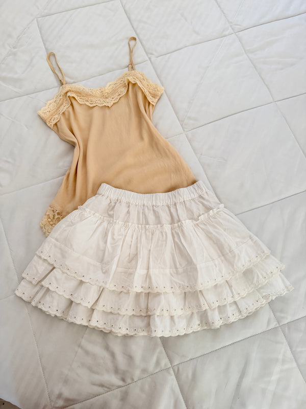 Waist 26-28 length 13
