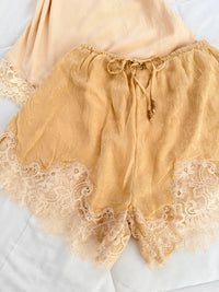 Zara waist26-28 length 13